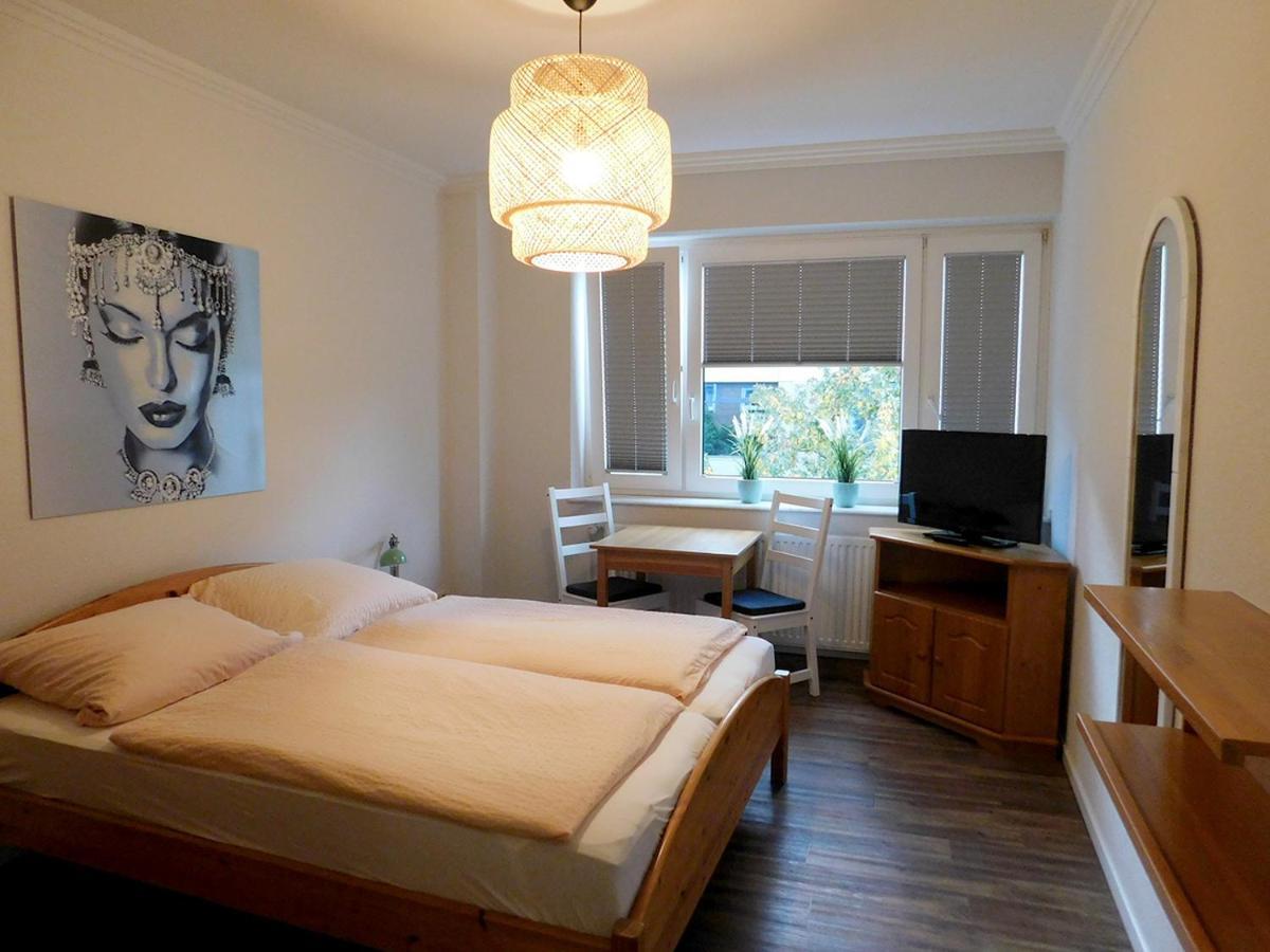 Das Weiss Blaue Haus Hotel Düsseldorf Esterno foto